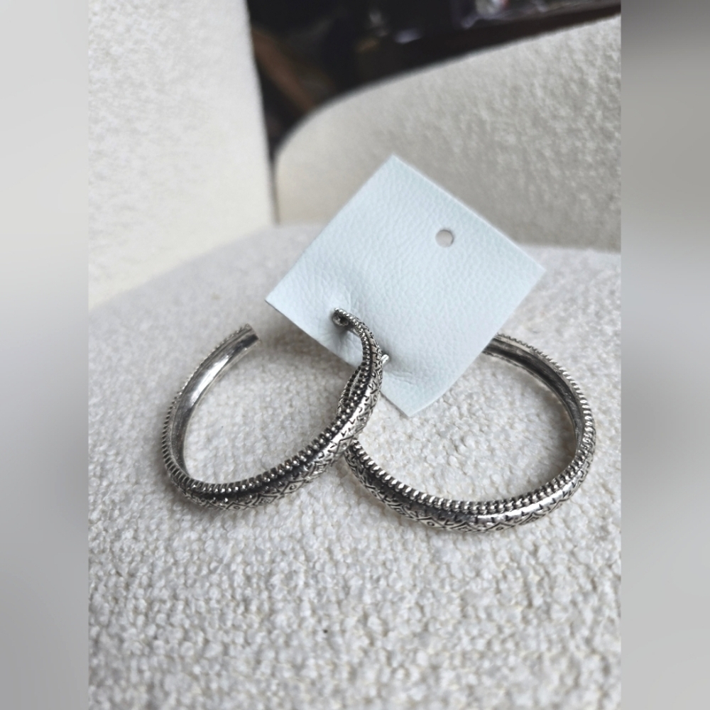 NWT Free People, Thunder Kiss Hoops, Silver - $30